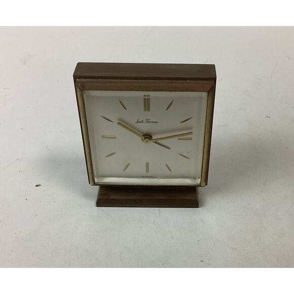 Vintage Seth Thomas Wind Up Travel Clock - Made In Germany - Picture 1 of 8
